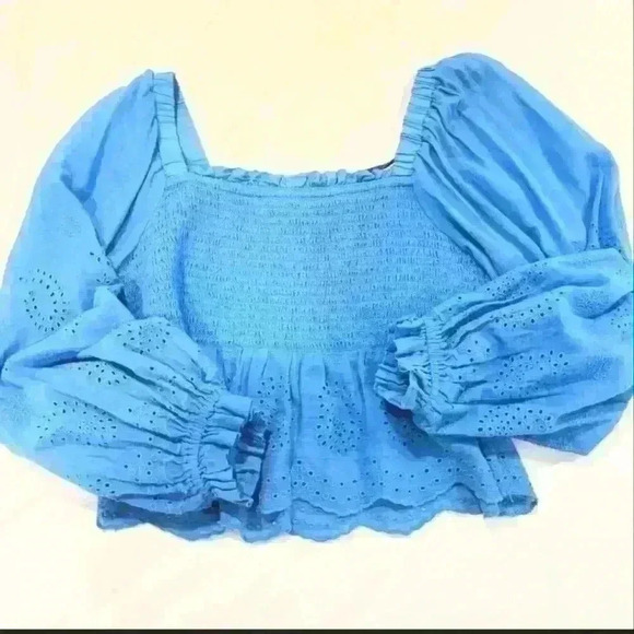 American Eagle Outfitters Tops - American Eagle Embroided Croptop,Size M